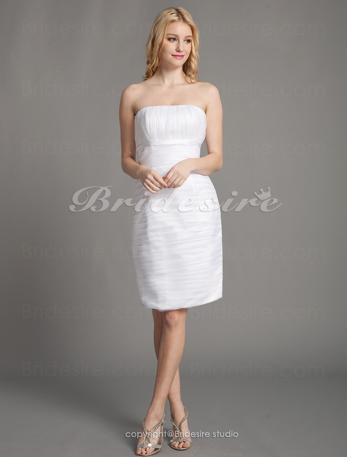 Sheath/Column Chiffon Mini/Short Strapless Bridesmaid Dress