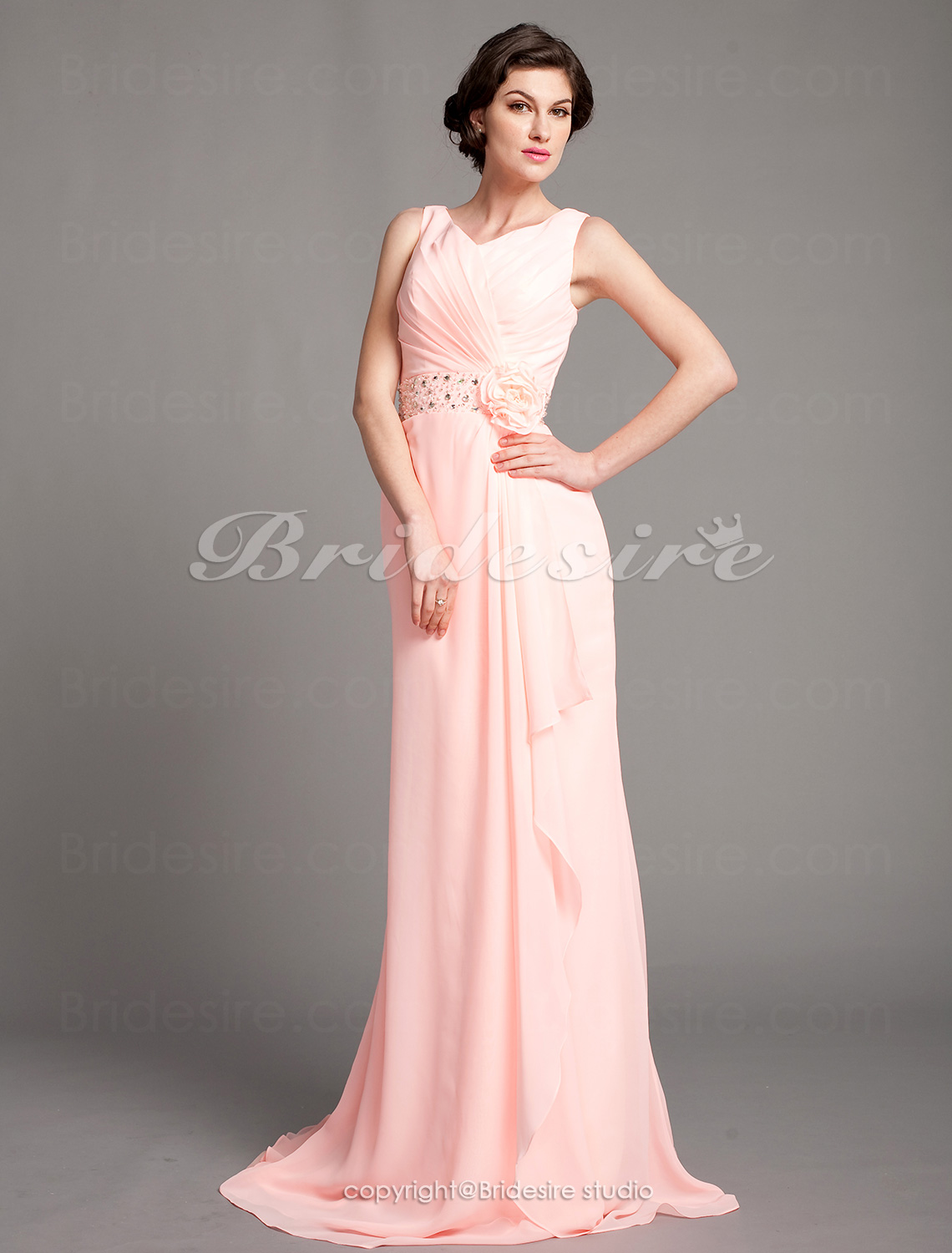 A-line Chiffon Sweep/ Brush Train V-neck Mother of the Bride Dress