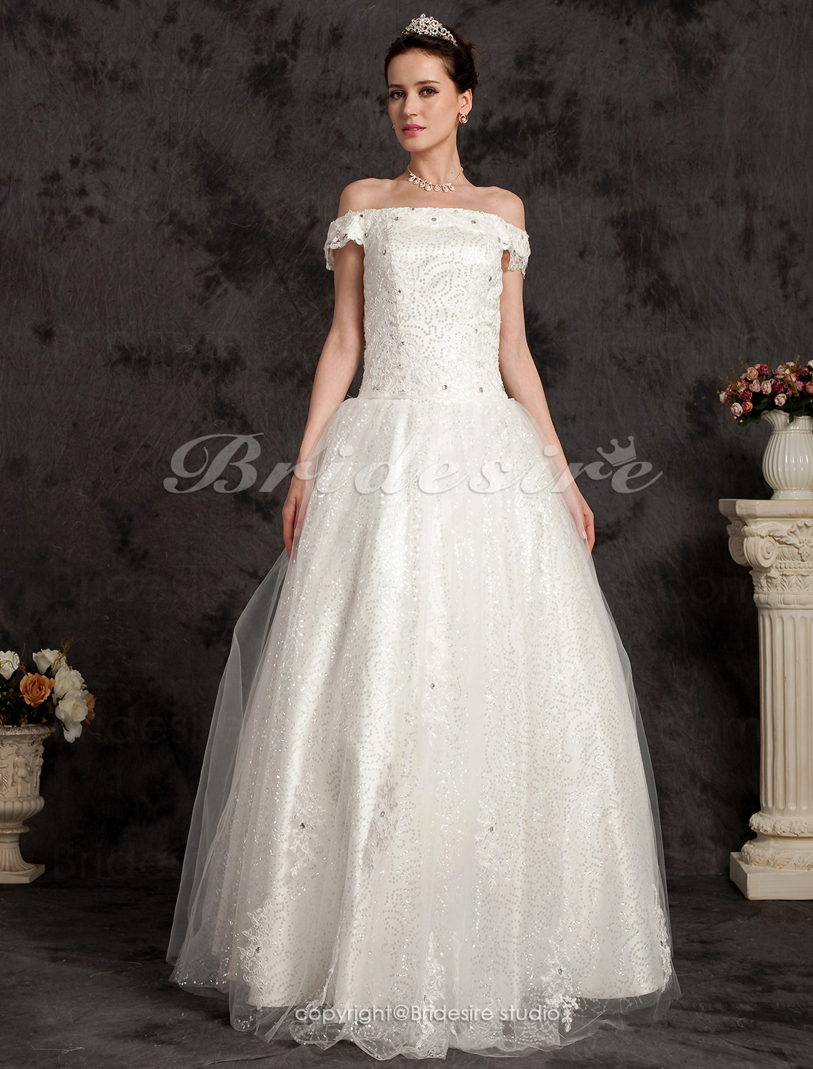 Ball Gown Floor-length Taffeta Off-the-shoulder Wedding Dress