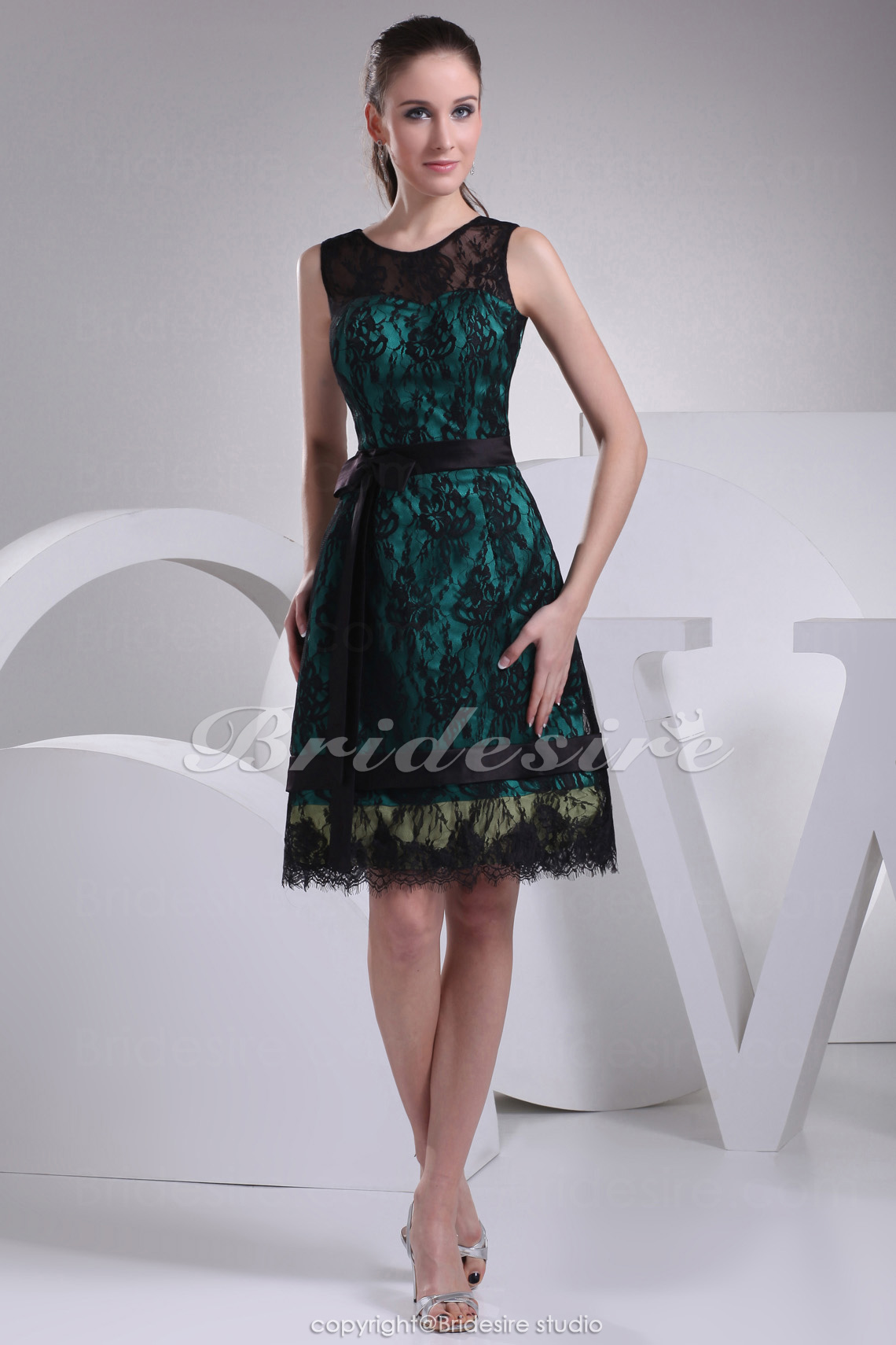 A-line Scoop Short/Mini Sleeveless Satin Lace Dress