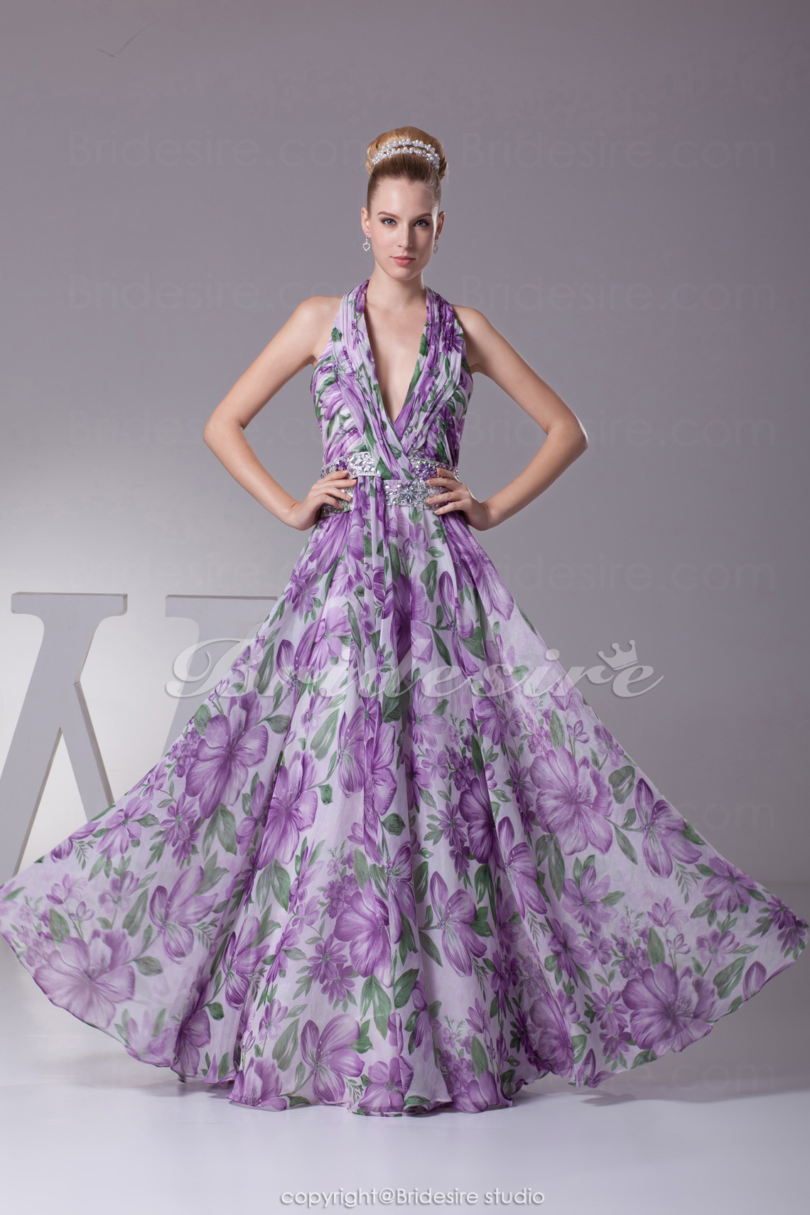 A-line V-neck Halter Floor-length Sleeveless Chiffon Dress