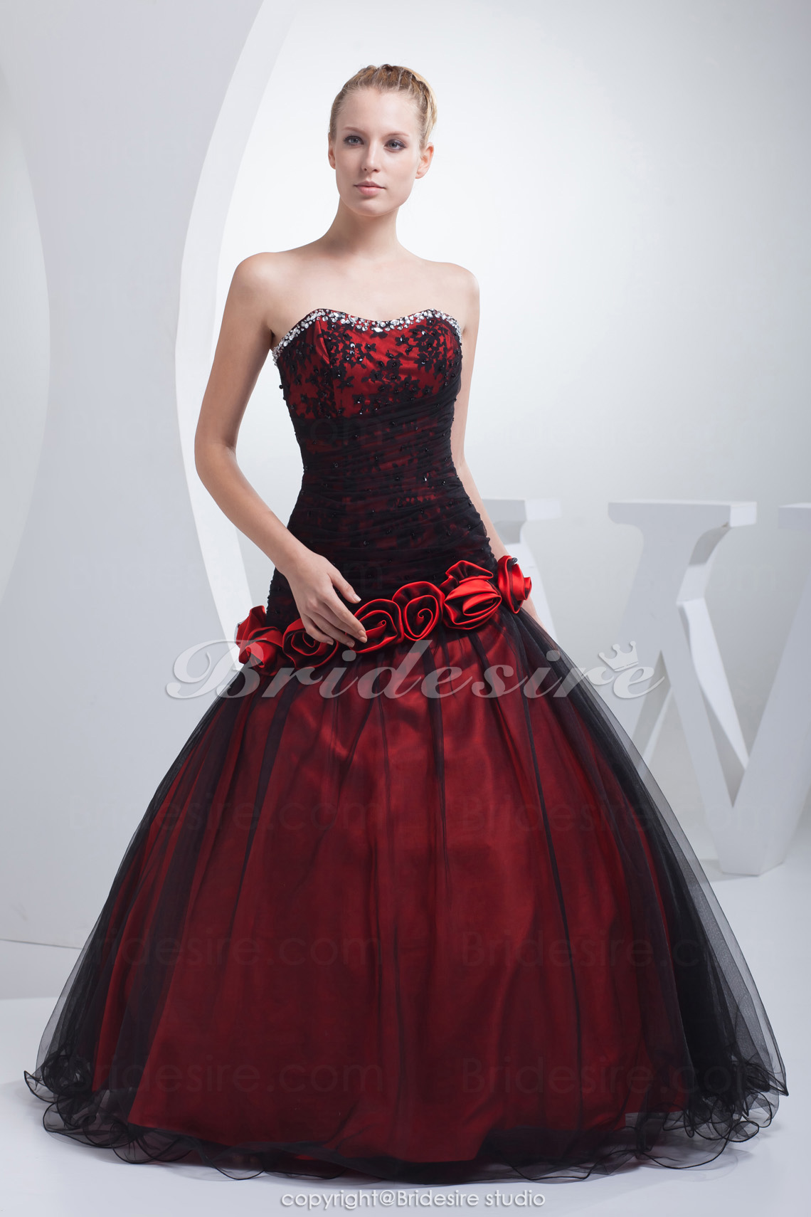Ball Gown Strapless Floor-length Sleeveless Tulle Dress