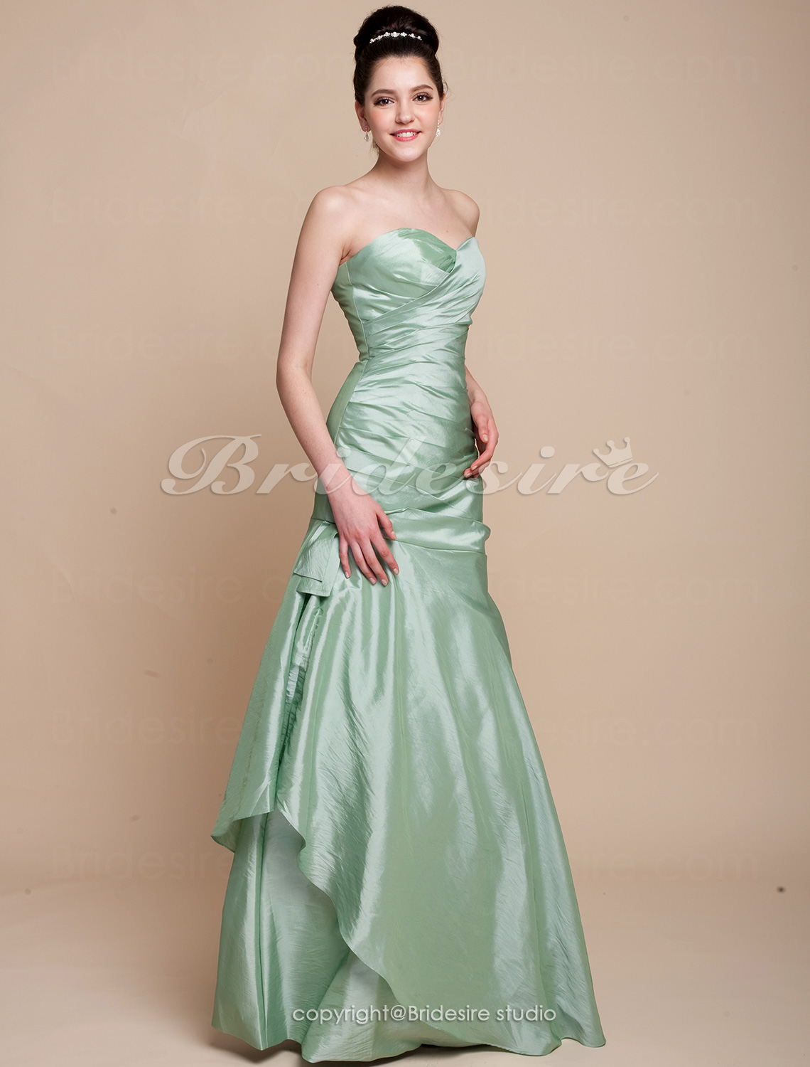 Trumpet/Mermaid Taffeta Floor-length Sweetheart Bridesmaid Dress
