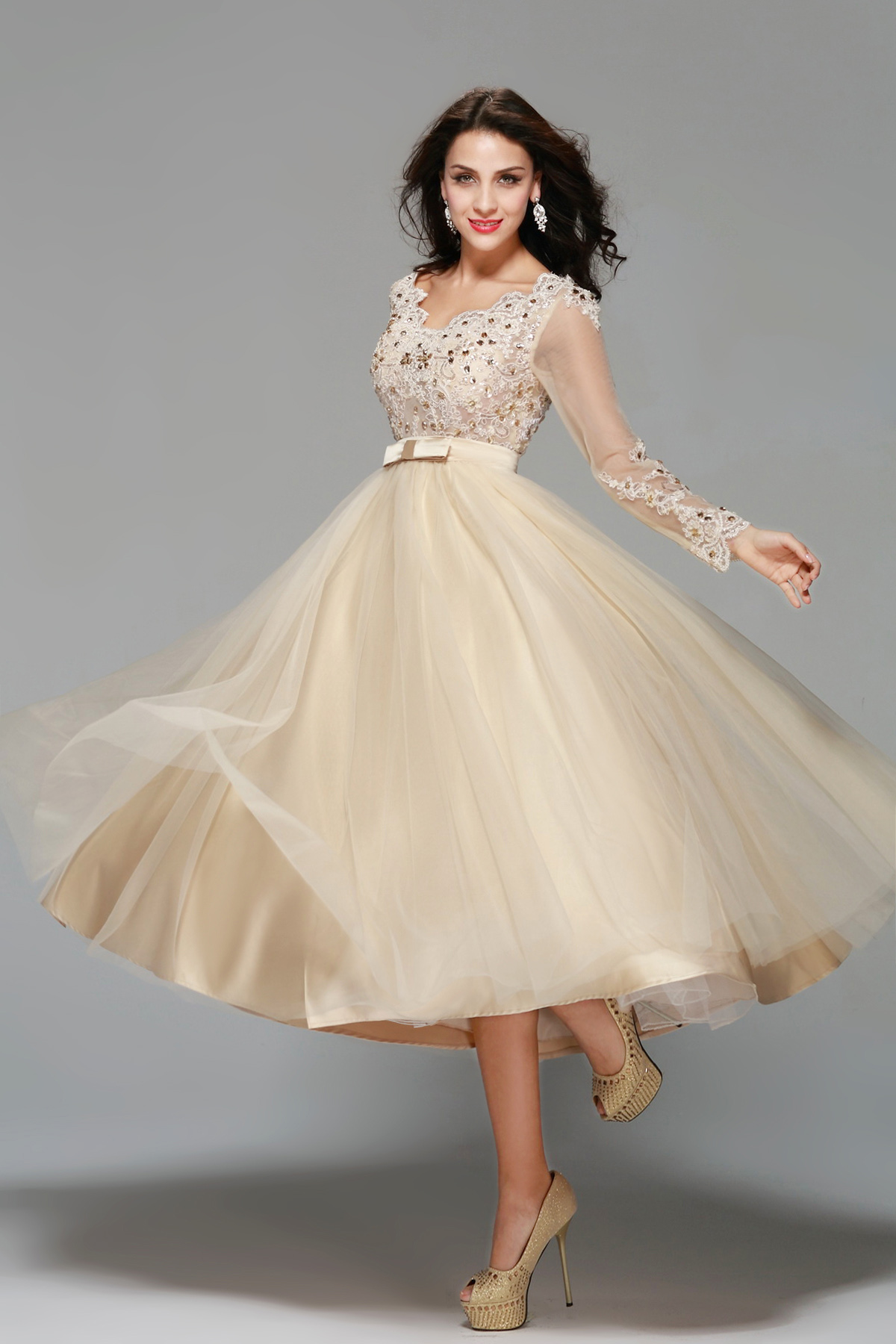 A-line Scalloped-Edge Tea-length Tulle Prom Dress